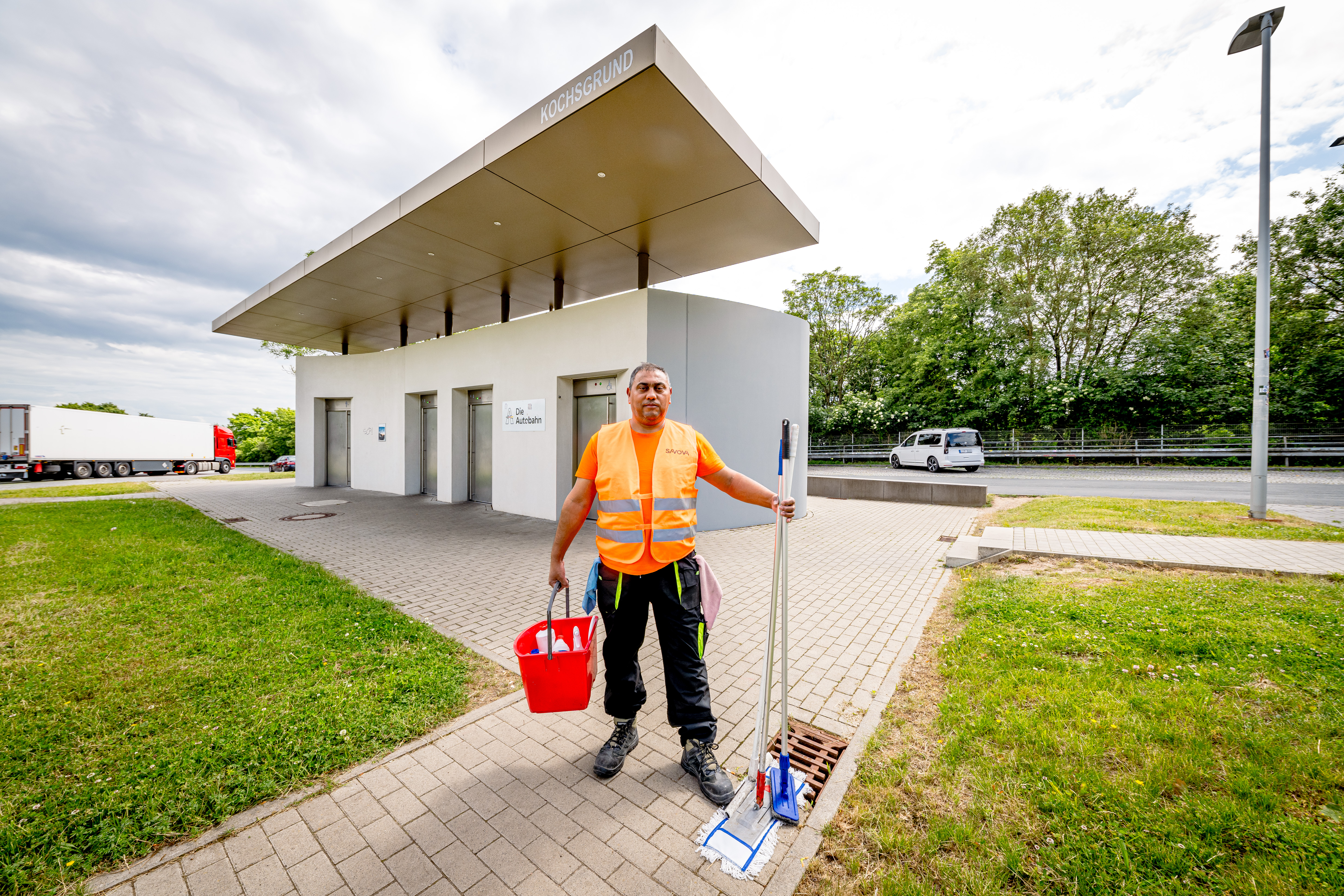 Unterhaltsreinigung WC Anlagen Savova GmbH
